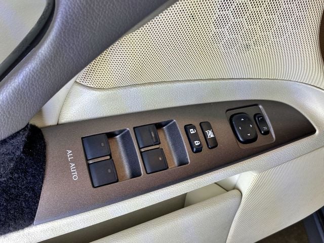 2009 Lexus IS 250 4dr Sport Sedan Automatic RWD - 23024416 - 16