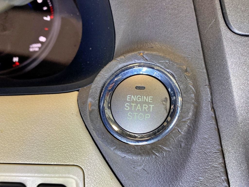 2009 Lexus IS 250 4dr Sport Sedan Automatic RWD - 23024416 - 29