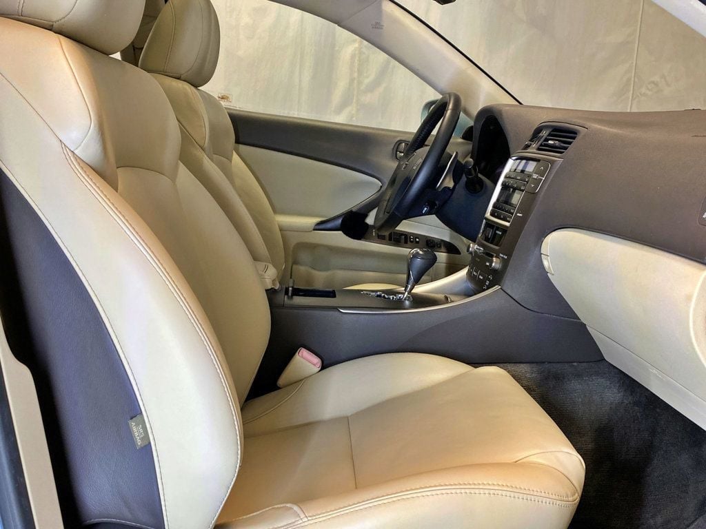 2009 Lexus IS 250 4dr Sport Sedan Automatic RWD - 23024416 - 40