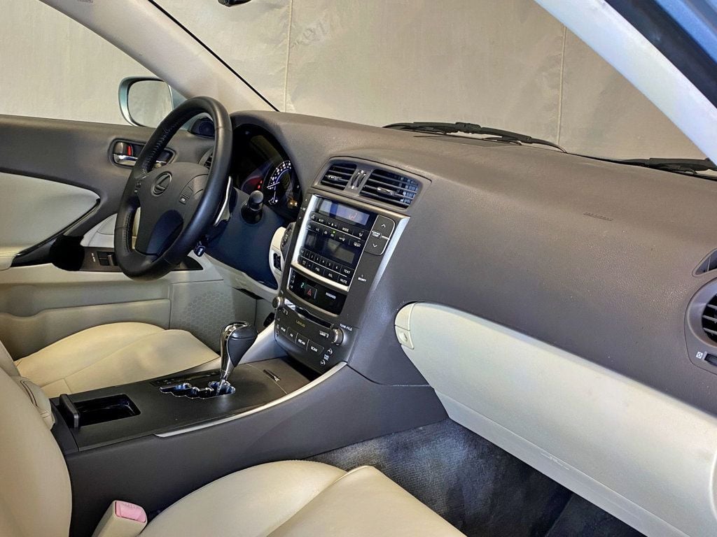 2009 Lexus IS 250 4dr Sport Sedan Automatic RWD - 23024416 - 42