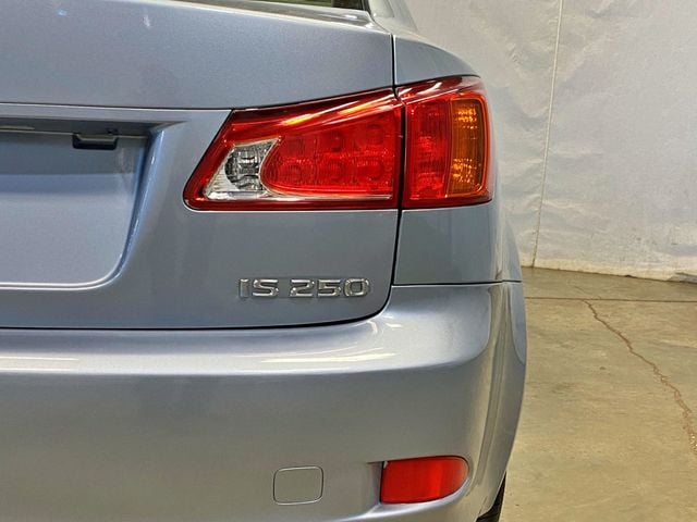 2009 Lexus IS 250 4dr Sport Sedan Automatic RWD - 23024416 - 5