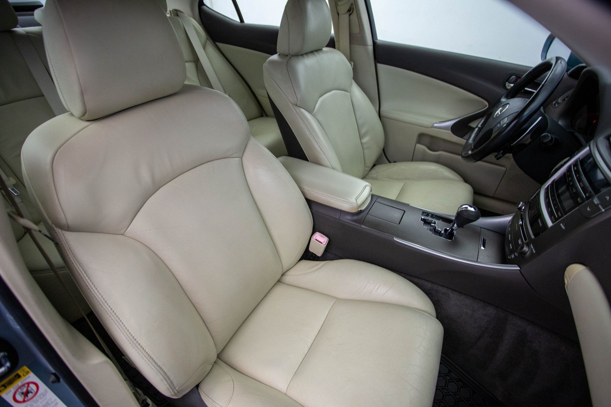 2009 Lexus IS 250 photo 22
