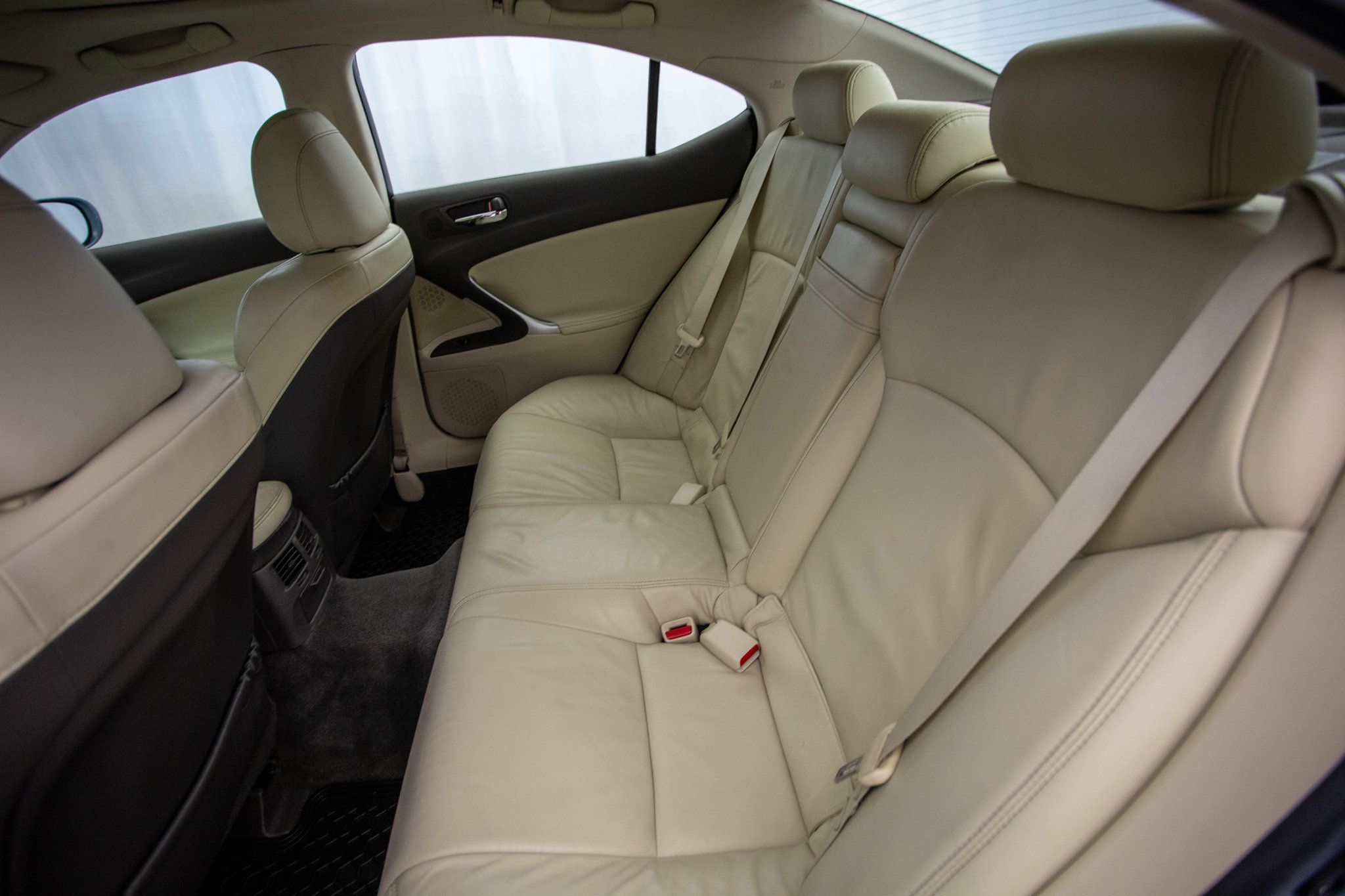 2009 Lexus IS 250 photo 25