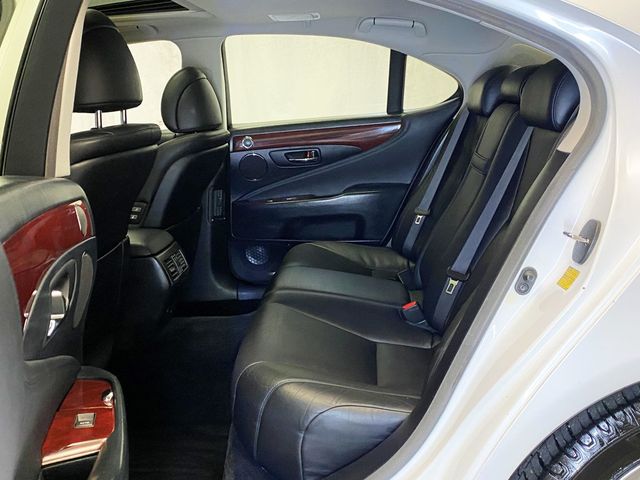 2009 Lexus LS 460 4dr Sedan AWD - 22945044 - 19