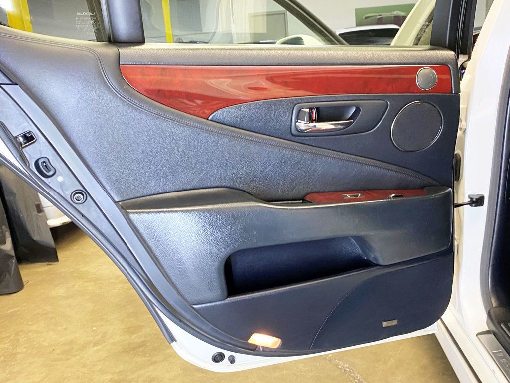 2009 Lexus LS 460 4dr Sedan AWD - 22945044 - 21