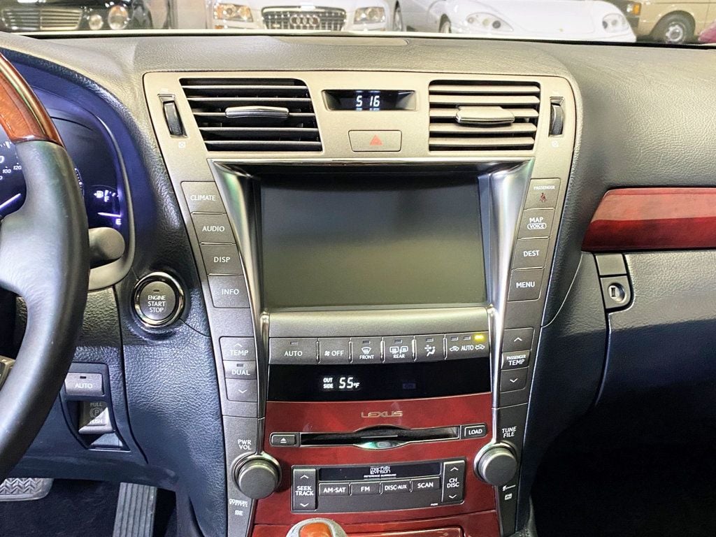 2009 Lexus LS 460 4dr Sedan AWD - 22945044 - 26