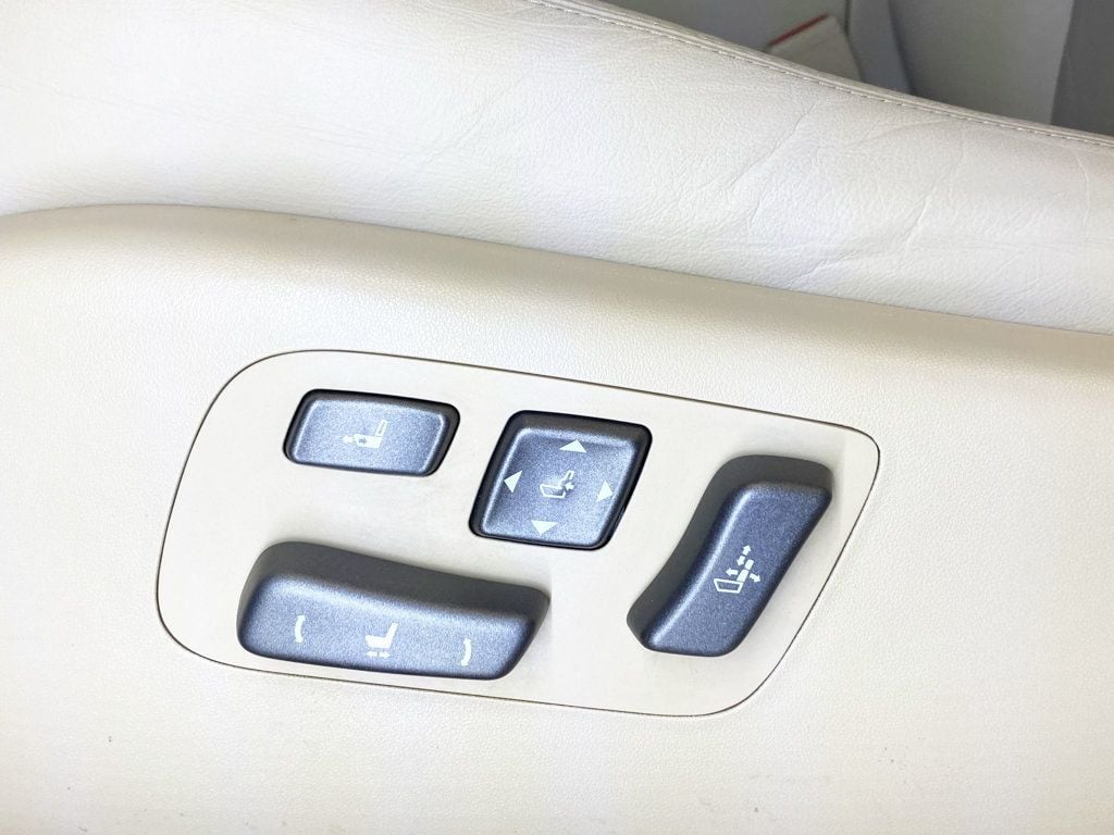 2009 Lexus LS 460 AWD photo 14