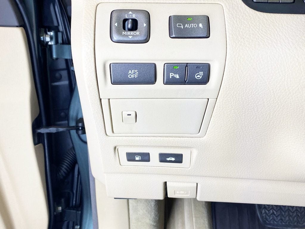 2009 Lexus LS 460 AWD photo 16