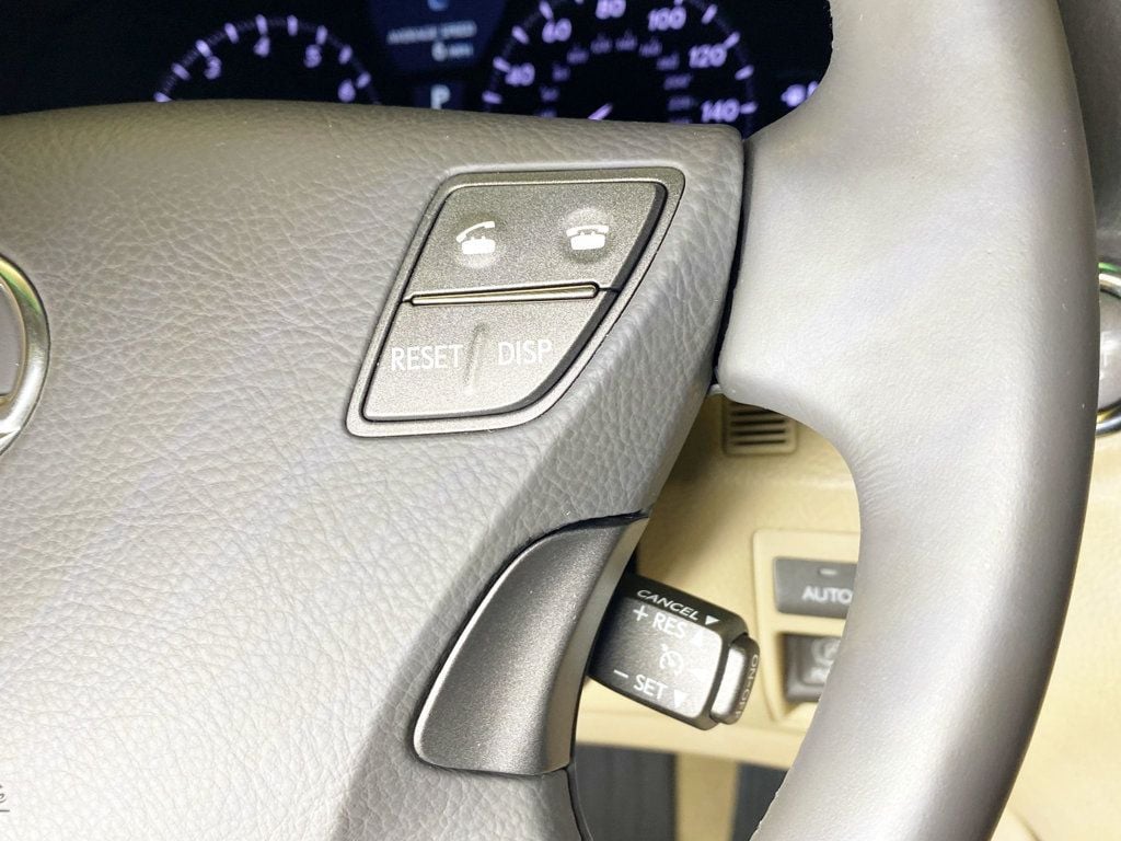 2009 Lexus LS 460 AWD photo 18