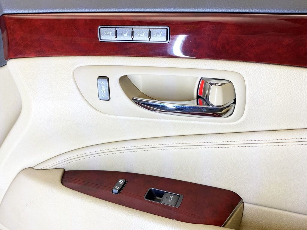2009 Lexus LS 460 AWD photo 34