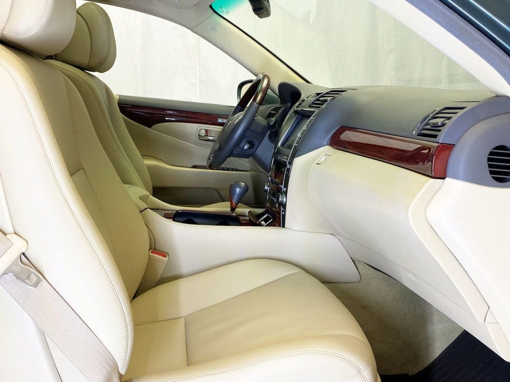 2009 Lexus LS 460 AWD photo 35