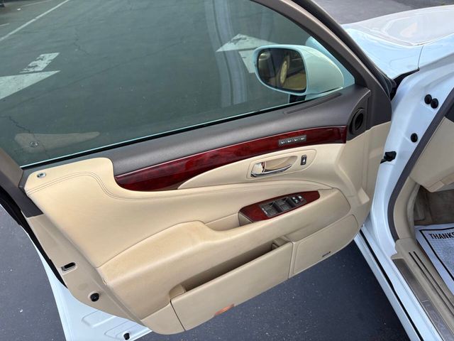 2009 Lexus LS 460 4dr Sedan RWD - 23005224 - 20