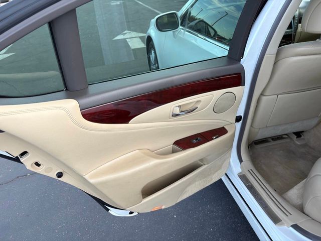 2009 Lexus LS 460 4dr Sedan RWD - 23005224 - 21