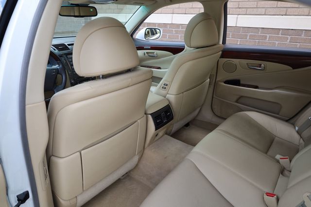 2009 Lexus LS 460 4dr Sedan RWD - 22928723 - 19