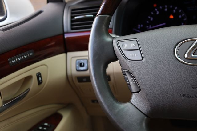 2009 Lexus LS 460 4dr Sedan RWD - 22928723 - 32