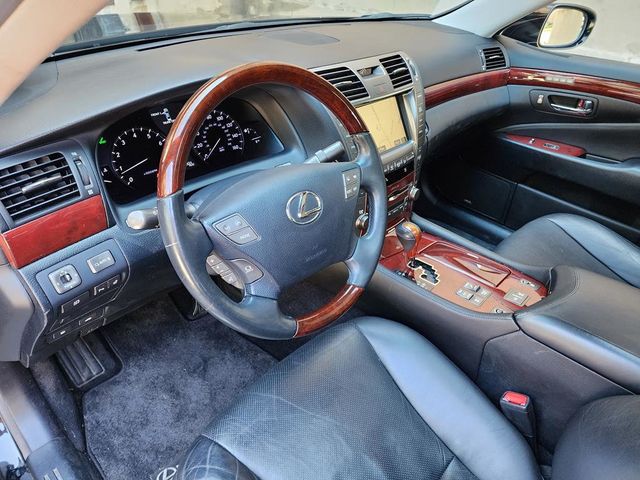 2009 Lexus LS 460 4dr Sedan RWD - 22096323 - 16