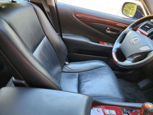 2009 Lexus LS 460 4dr Sedan RWD - 22096323 - 7