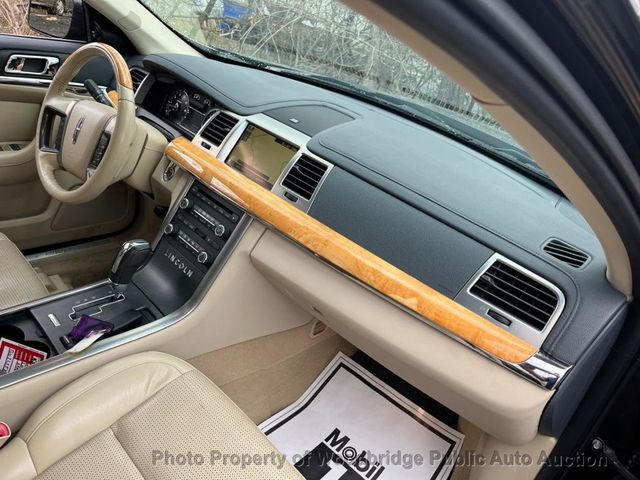 2009 Lincoln MKS 4dr Sedan AWD - 23010797 - 4