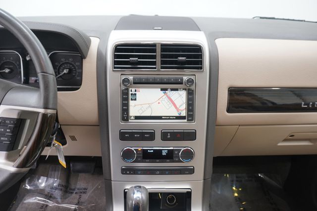 2009 Lincoln MKX FWD 4dr - 23036734 - 17