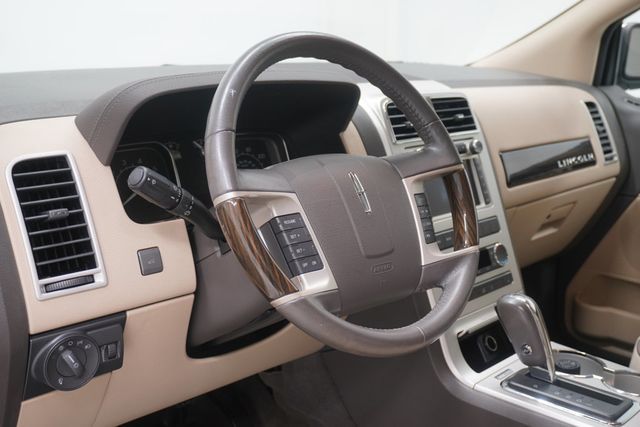 2009 Lincoln MKX FWD 4dr - 23036734 - 7