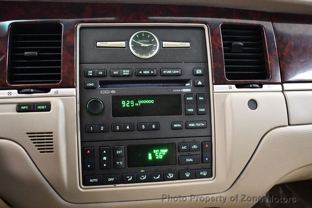 2009 Lincoln Town Car 4dr Sedan Signature Limited - 22677870 - 22