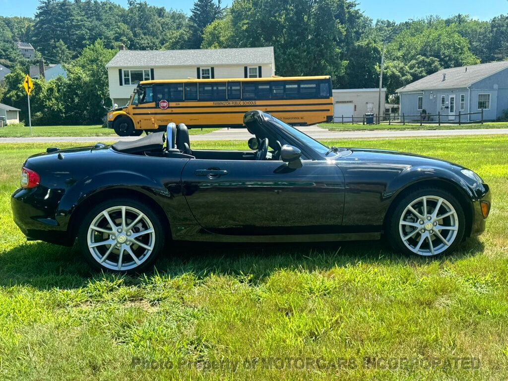 2009 Mazda MX-5 Miata 2dr Convertible Automatic Touring - 23062090 - 1