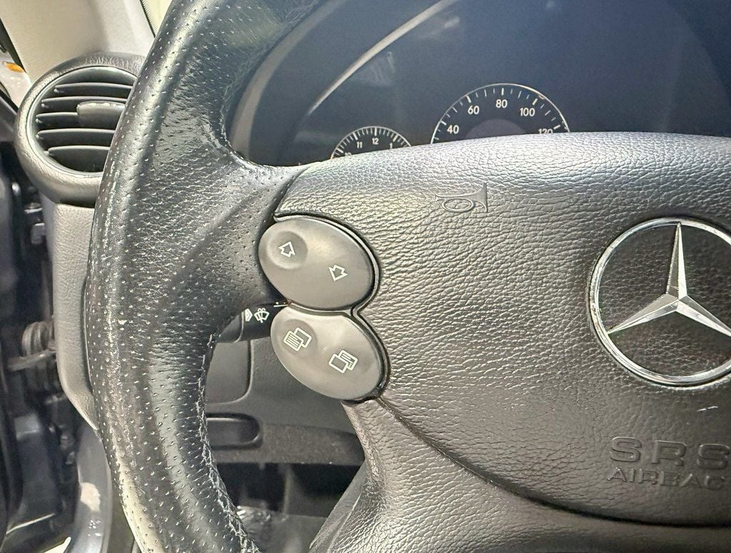 2009 Mercedes-Benz CLK CLK350 2dr Coupe 3.5L - 22945731 - 12