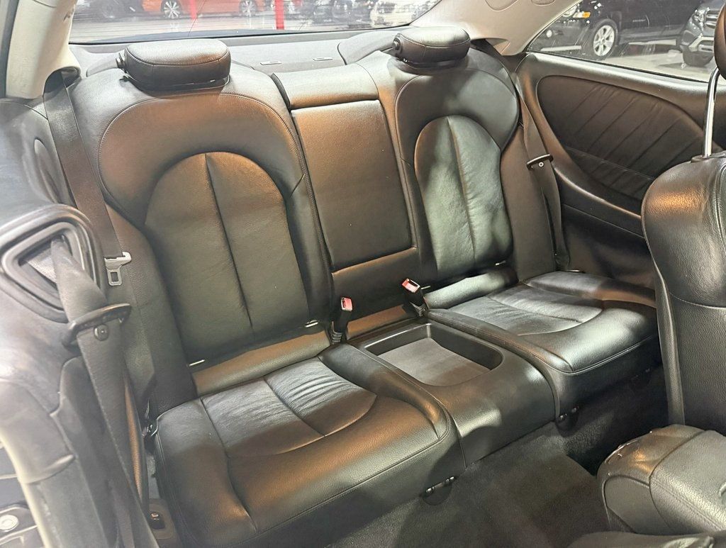 2009 Mercedes-Benz CLK CLK350 2dr Coupe 3.5L - 22945731 - 33