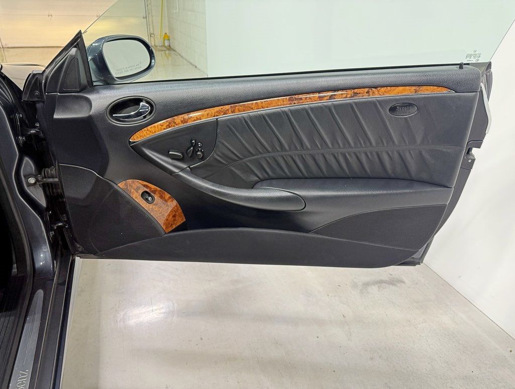 2009 Mercedes-Benz CLK CLK350 2dr Coupe 3.5L - 22945731 - 34