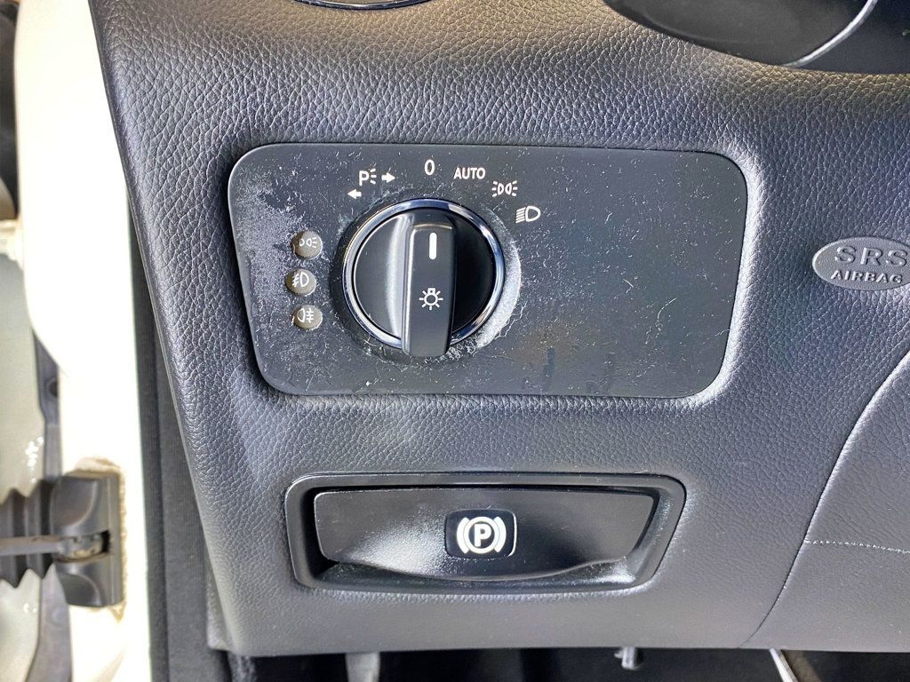 2009 Mercedes-Benz CLS CLS550 4dr Coupe 5.5L - 23003735 - 22