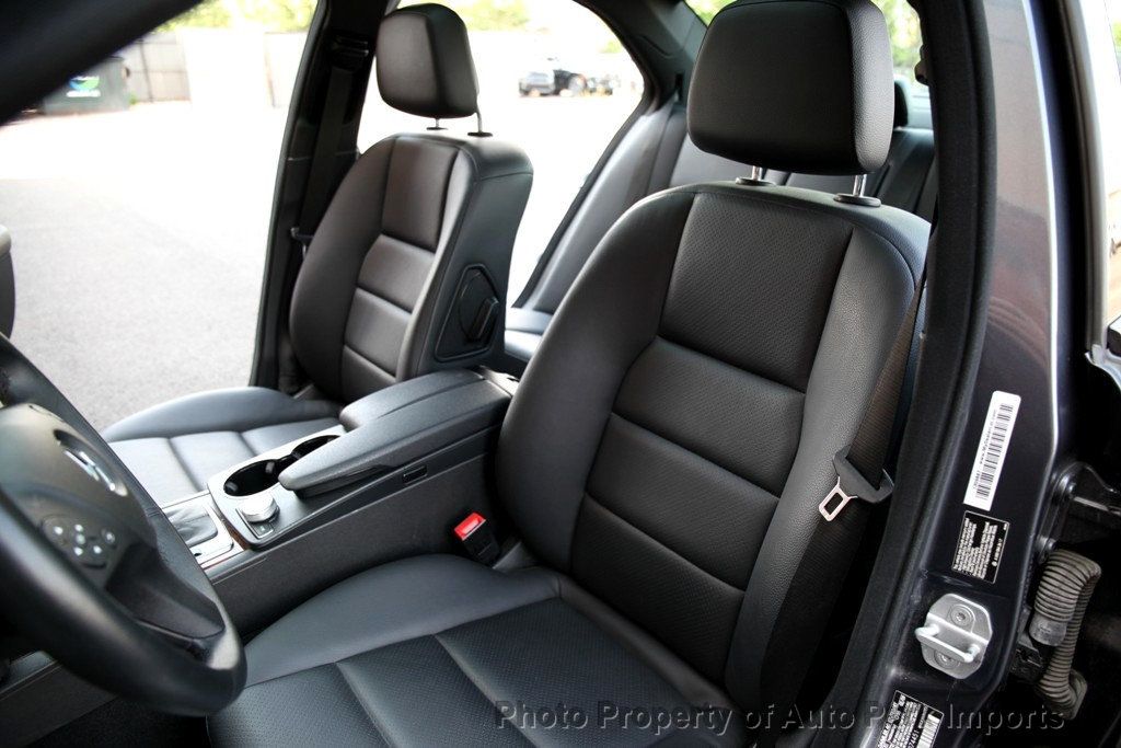 2009 Mercedes Benz C 300 Sedan Sport 4MATIC photo 25