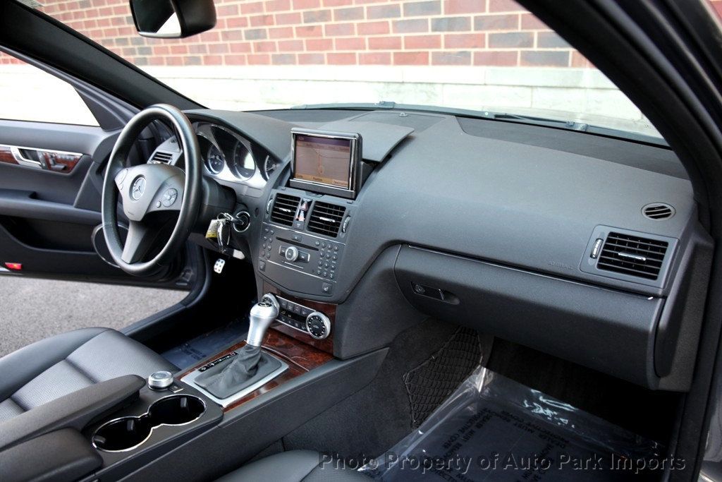 2009 Mercedes Benz C 300 Sedan Sport 4MATIC photo 33