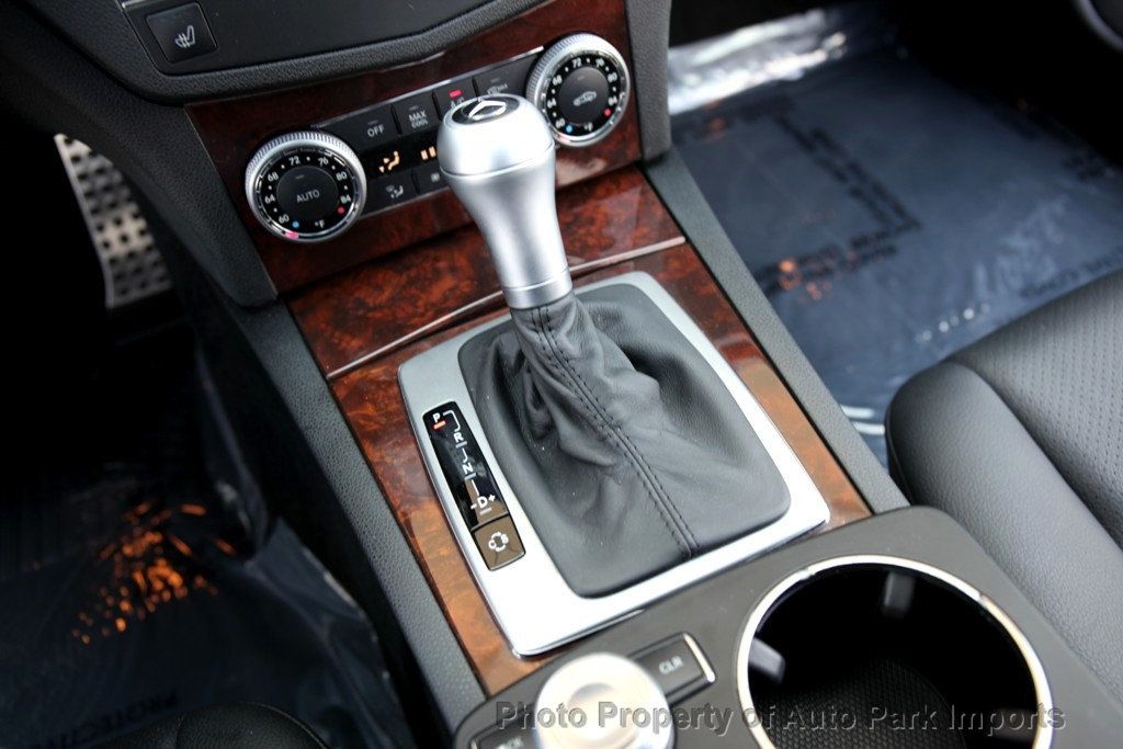 2009 Mercedes Benz C 300 Sedan Sport 4MATIC photo 39