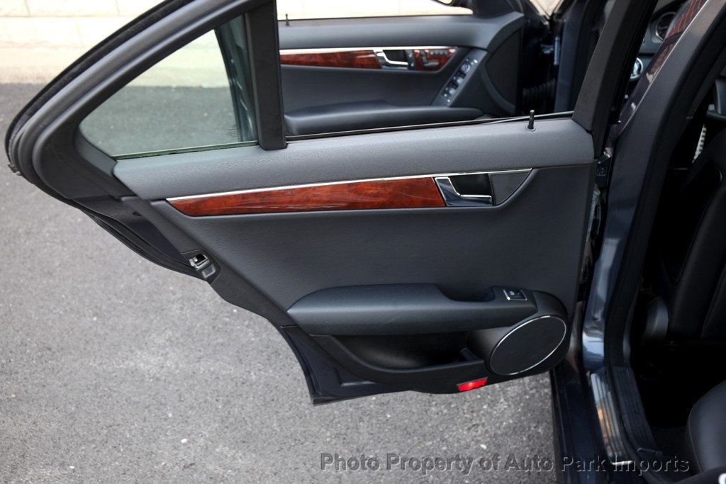 2009 Mercedes Benz C 300 Sedan Sport 4MATIC photo 45