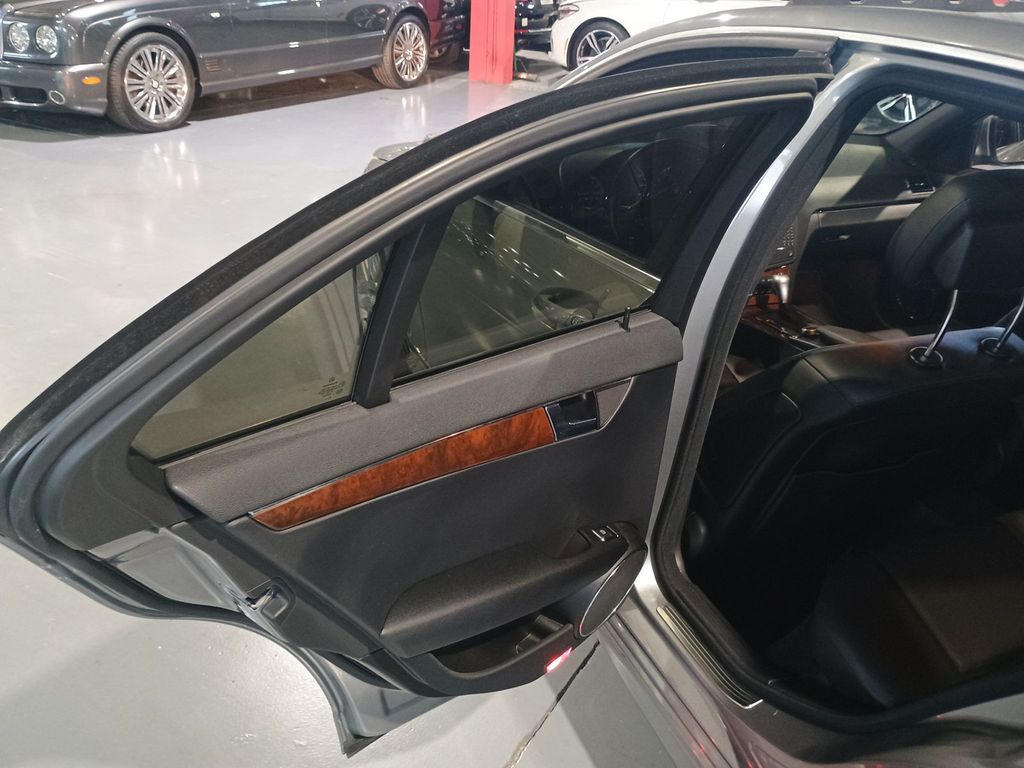 2009 Mercedes-Benz C-Class C300 4dr Sedan 3.0L Sport 4MATIC - 22920030 - 27