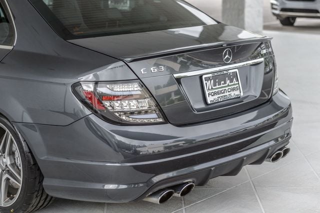 2009 Mercedes-Benz C-Class C63 SEDAN - WELL EQUIPPED - VERY RARE - MUST SEE - 22580224 - 10