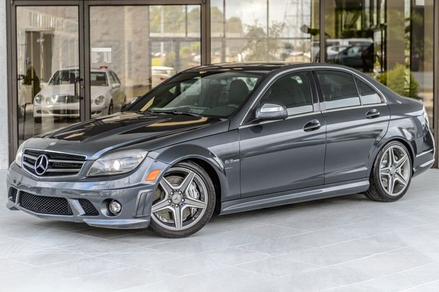 2009 Mercedes-Benz C-Class C63 SEDAN - WELL EQUIPPED - VERY RARE - MUST SEE - 22580224 - 1