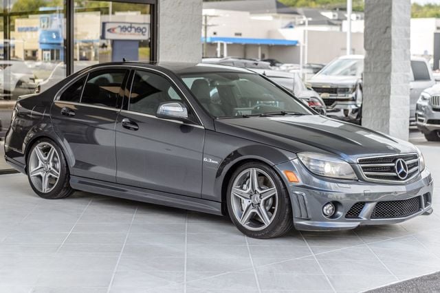 2009 Mercedes-Benz C-Class C63 SEDAN - WELL EQUIPPED - VERY RARE - MUST SEE - 22580224 - 3