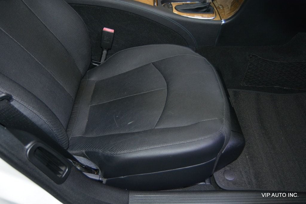 2009 Mercedes-Benz E-Class E550 4dr Sedan Sport 5.5L RWD - 23009713 - 16