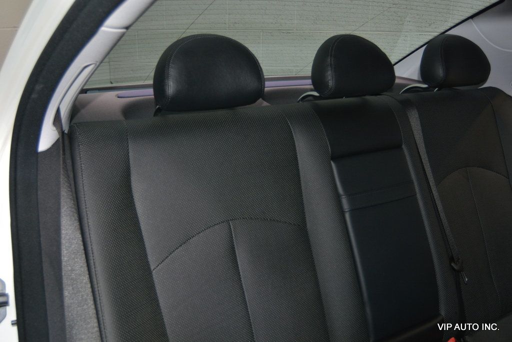 2009 Mercedes-Benz E-Class E550 4dr Sedan Sport 5.5L RWD - 23009713 - 22