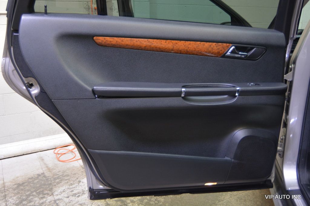 2009 Mercedes-Benz R-Class R320 4MATIC 4dr 3.0L BlueTEC - 22989247 - 8