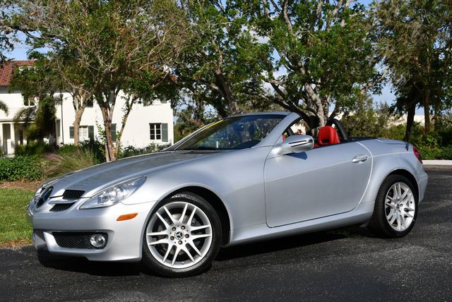 2009 Mercedes-Benz SLK SLK300 2 Door Roadster W/P1 and Multimedia Packages - 22646058 - 16