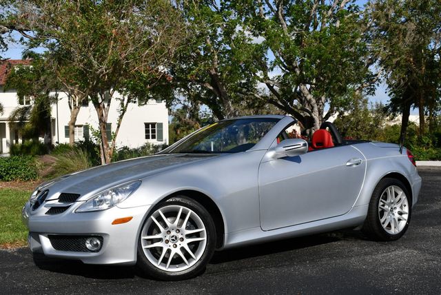 2009 Mercedes-Benz SLK SLK300 2 Door Roadster W/P1 and Multimedia Packages - 22646058 - 18