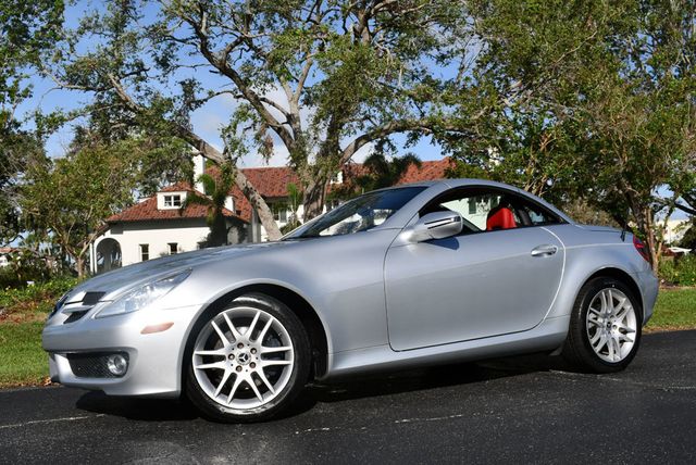 2009 Mercedes-Benz SLK SLK300 2 Door Roadster W/P1 and Multimedia Packages - 22646058 - 20