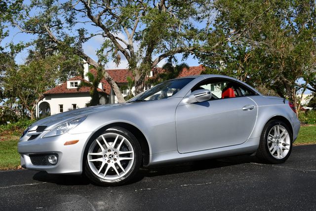 2009 Mercedes-Benz SLK SLK300 2 Door Roadster W/P1 and Multimedia Packages - 22646058 - 22