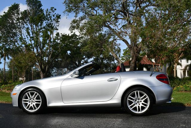 2009 Mercedes-Benz SLK SLK300 2 Door Roadster W/P1 and Multimedia Packages - 22646058 - 28