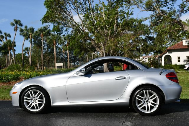 2009 Mercedes-Benz SLK SLK300 2 Door Roadster W/P1 and Multimedia Packages - 22646058 - 31
