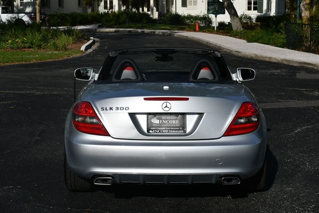 2009 Mercedes-Benz SLK SLK300 2 Door Roadster W/P1 and Multimedia Packages - 22646058 - 34