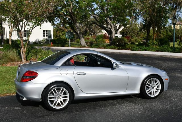 2009 Mercedes-Benz SLK SLK300 2 Door Roadster W/P1 and Multimedia Packages - 22646058 - 35