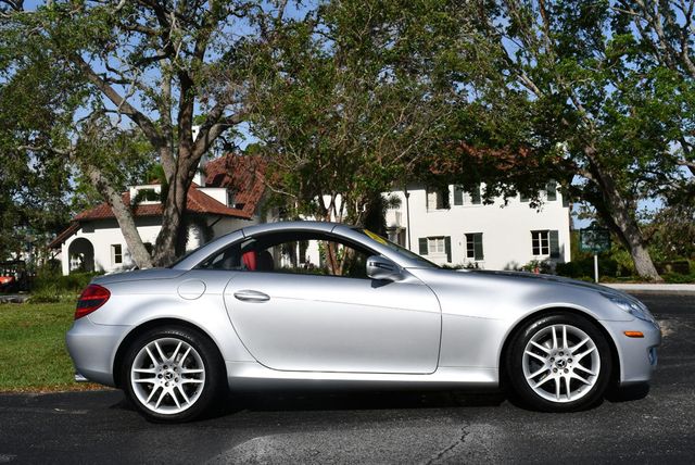 2009 Mercedes-Benz SLK SLK300 2 Door Roadster W/P1 and Multimedia Packages - 22646058 - 40